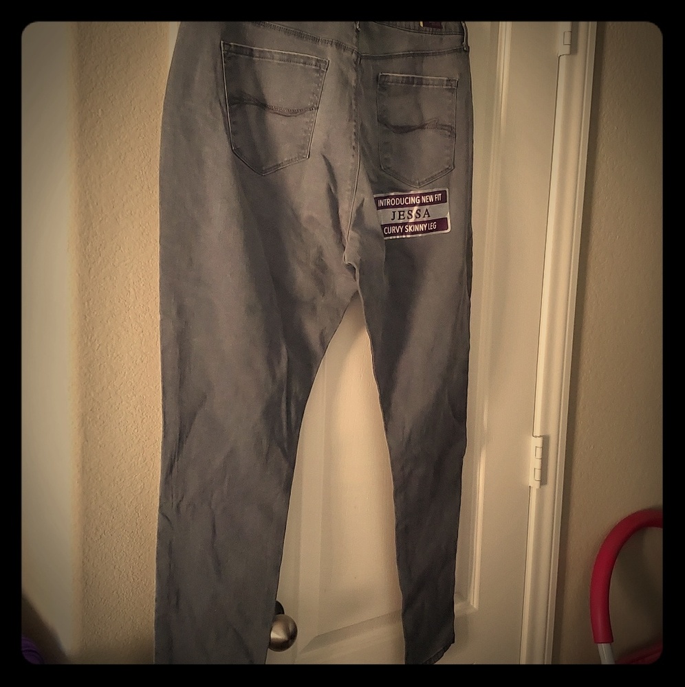 Ladies Jean's